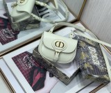 商品Alt模板：Dior Bobby - xtest